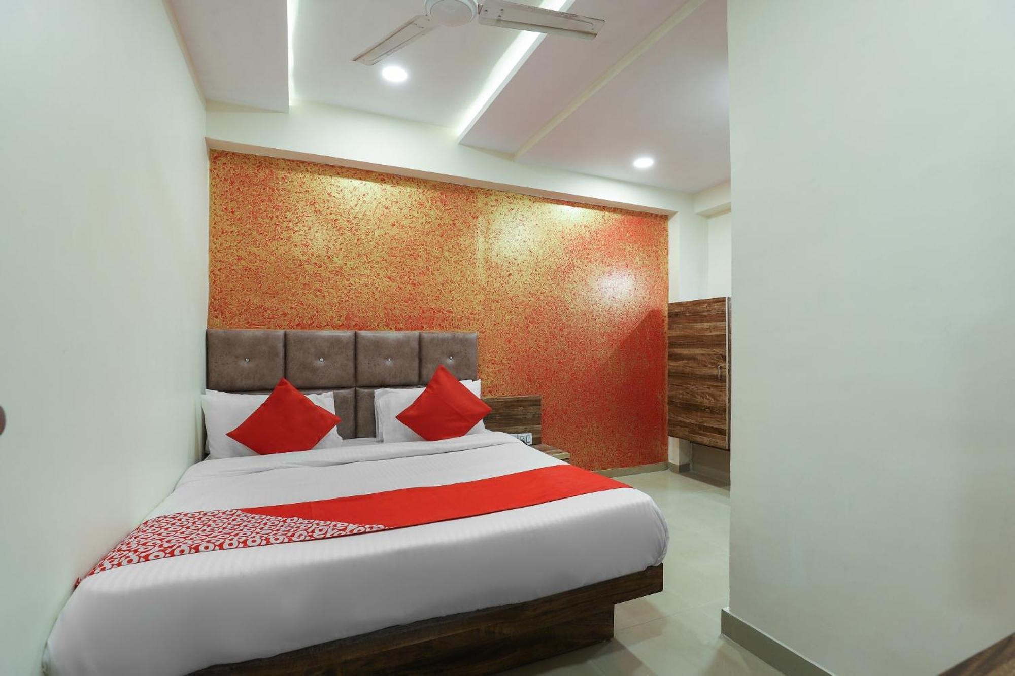 Hotel O Dream Stay Sarkhej Luaran gambar