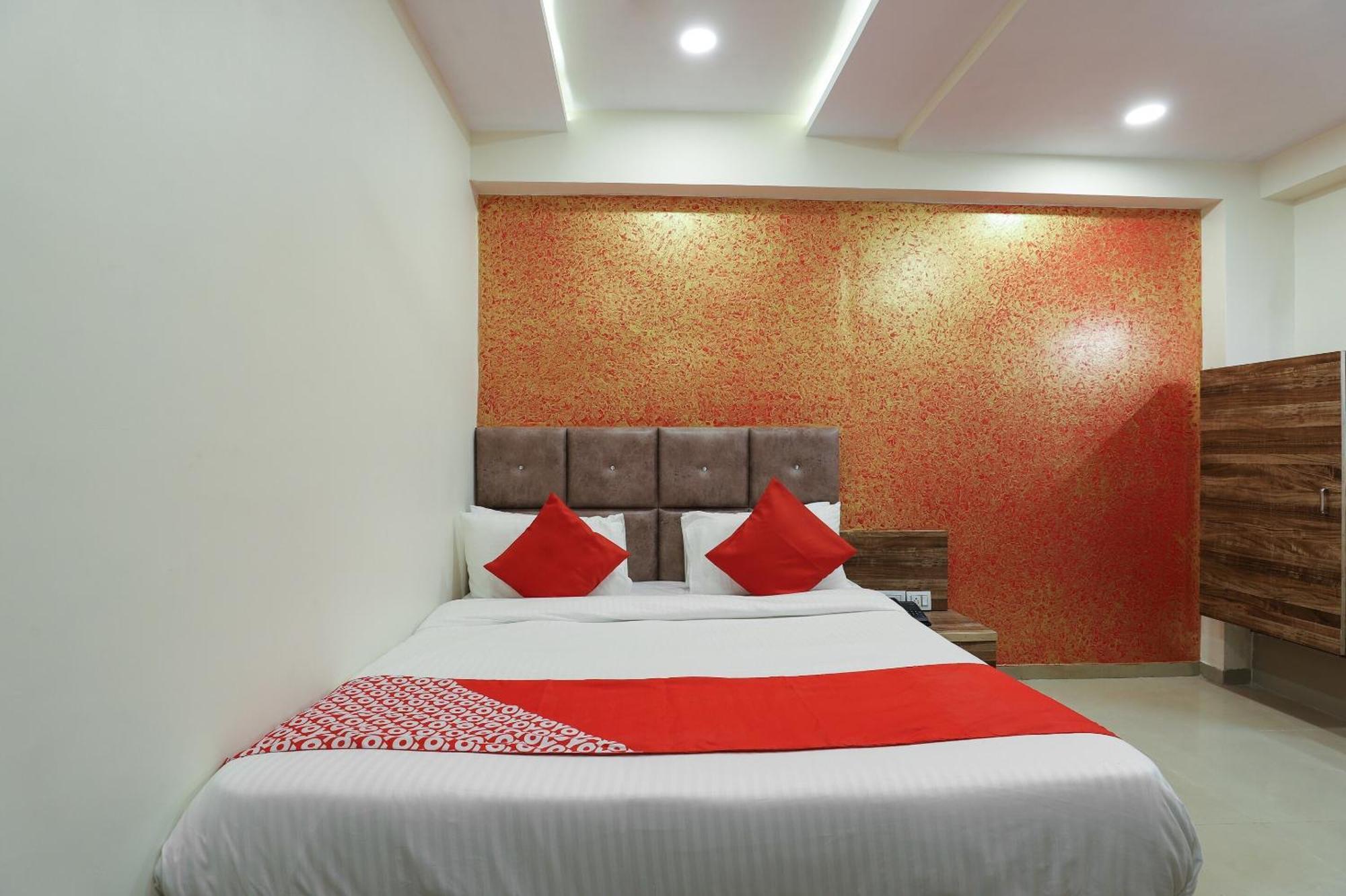 Hotel O Dream Stay Sarkhej Luaran gambar