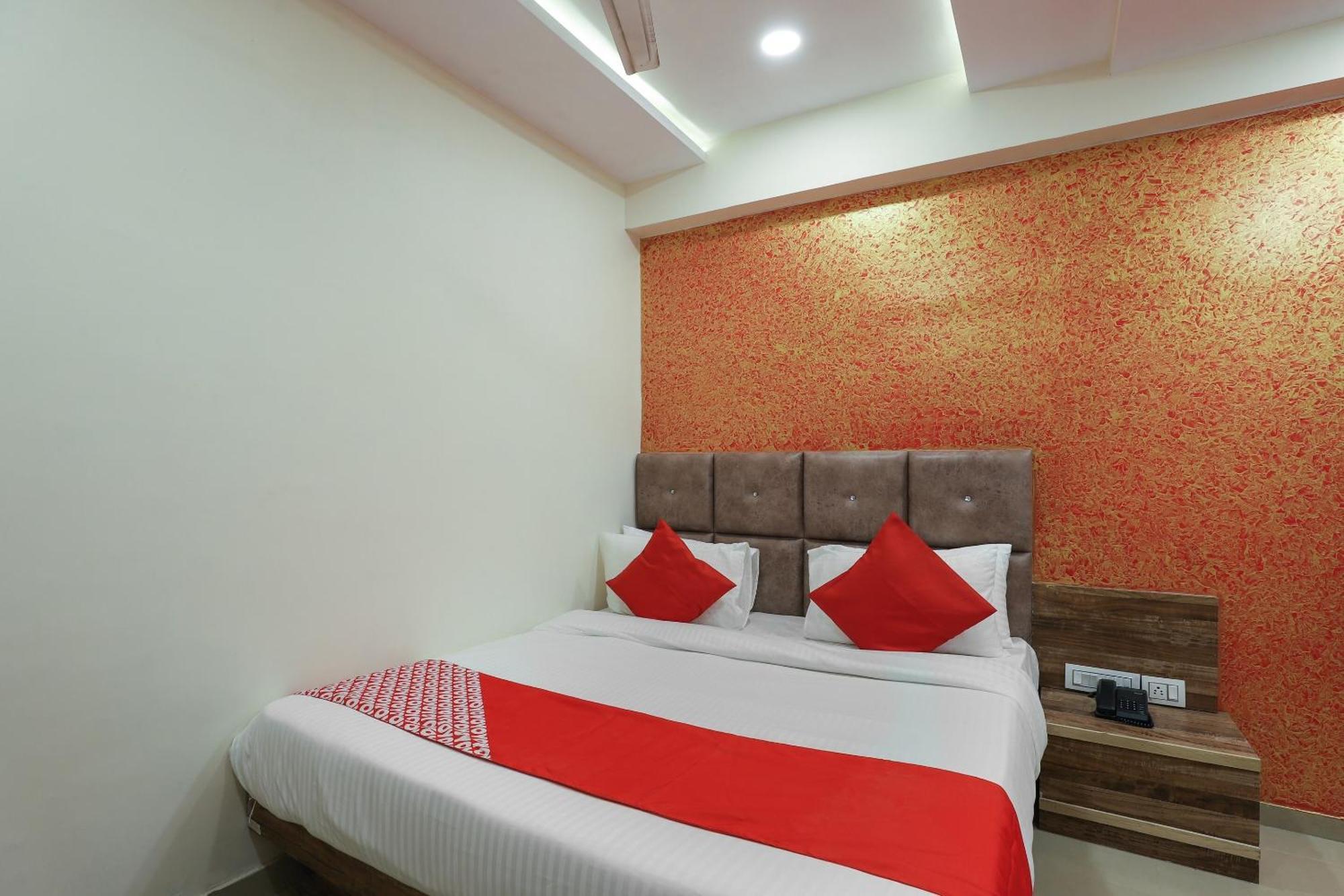 Hotel O Dream Stay Sarkhej Luaran gambar